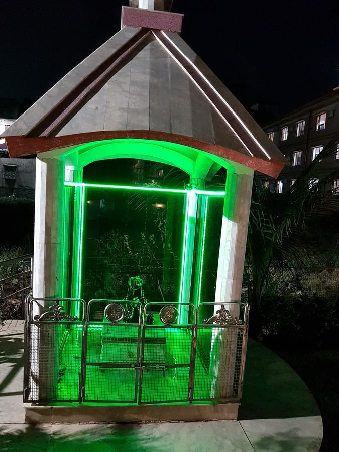 塔拉皮特斯瓦加塔姆国际酒店 塔拉皮斯 外观 照片